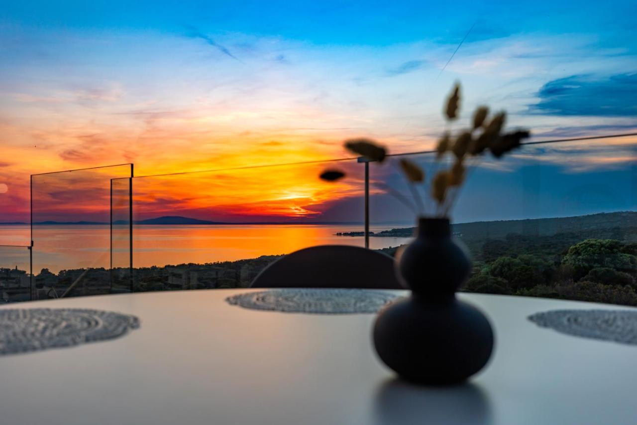 Hotel In Excelsis نوفاليا المظهر الخارجي الصورة