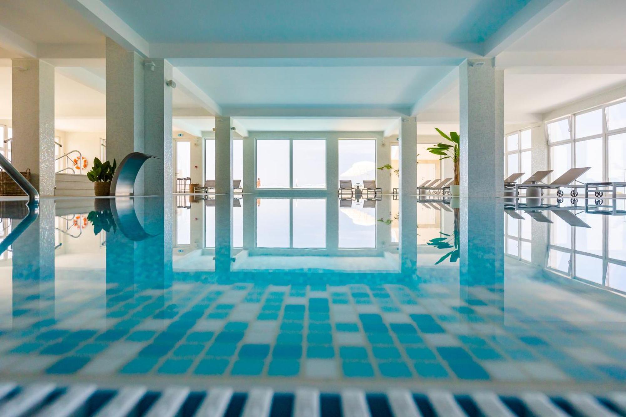 Hotel In Excelsis نوفاليا المظهر الخارجي الصورة