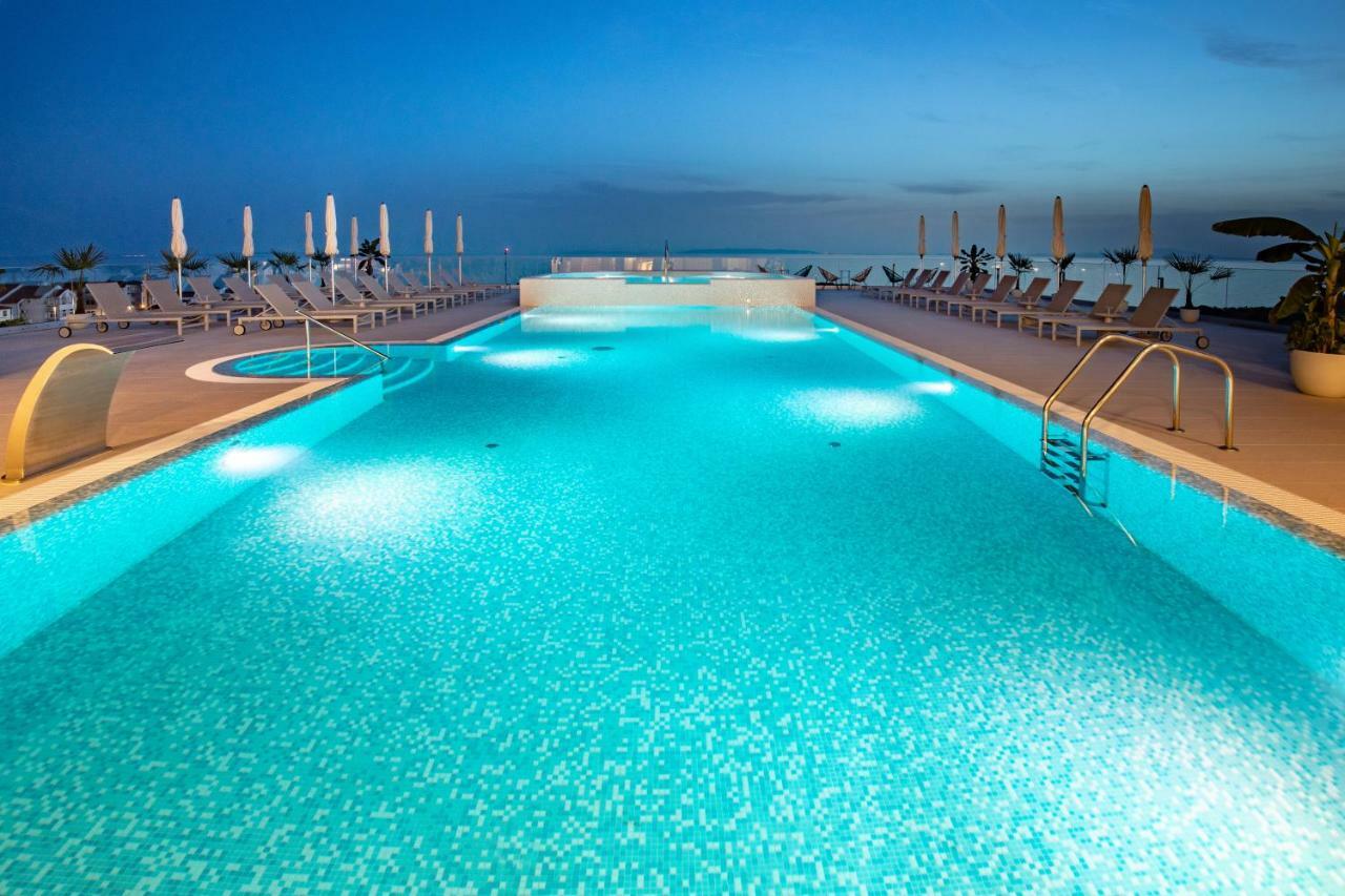 Hotel In Excelsis نوفاليا المظهر الخارجي الصورة